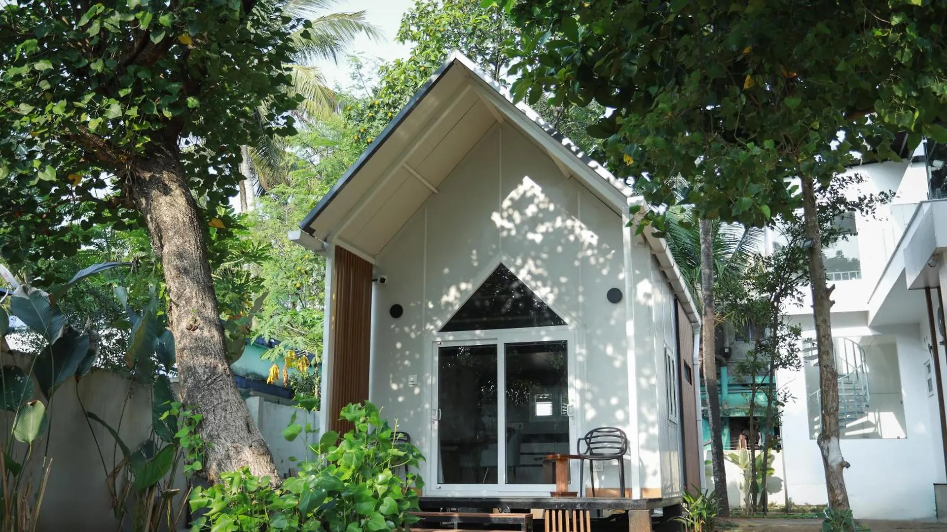 Ocean Whisper- Psst! Hidden Gem Villa Karuvapadna